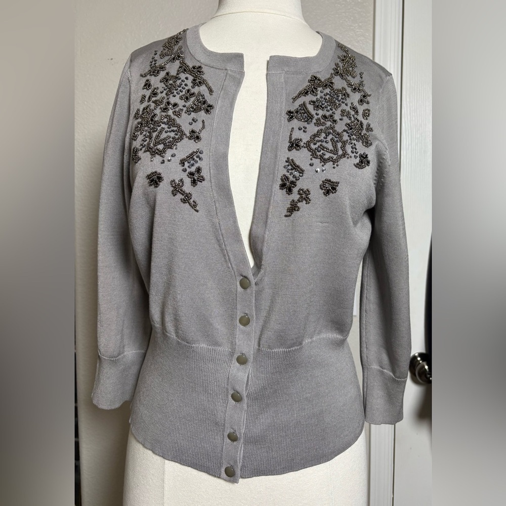 Vintage Talbots Heather Gray Beaded Silk Knit V Neck Cardigan w Buttons. Fitted